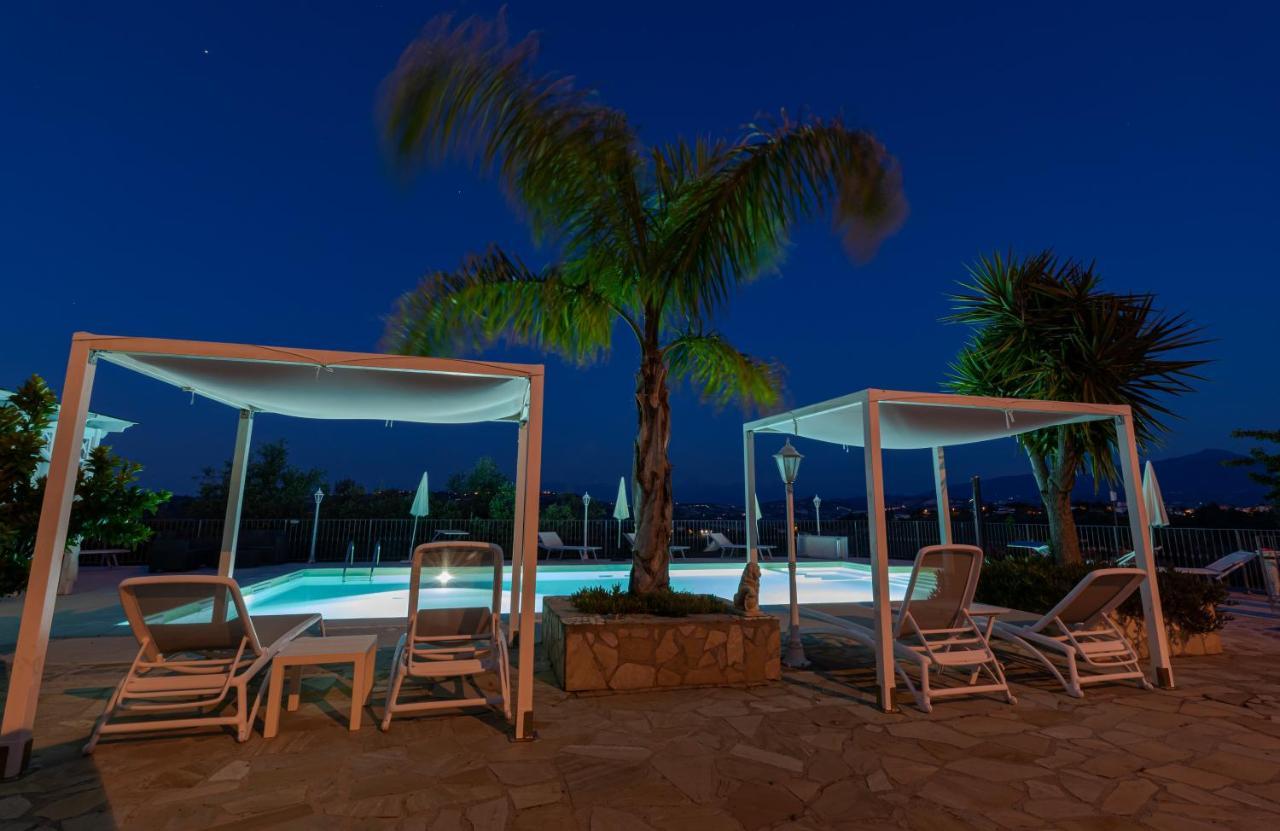 Anthos Casa Vacanze Sant'Omero Экстерьер фото