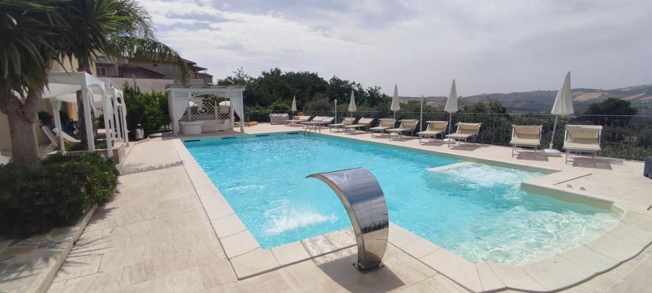 Anthos Casa Vacanze Sant'Omero Экстерьер фото
