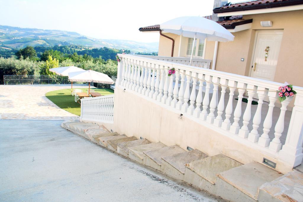 Anthos Casa Vacanze Sant'Omero Экстерьер фото