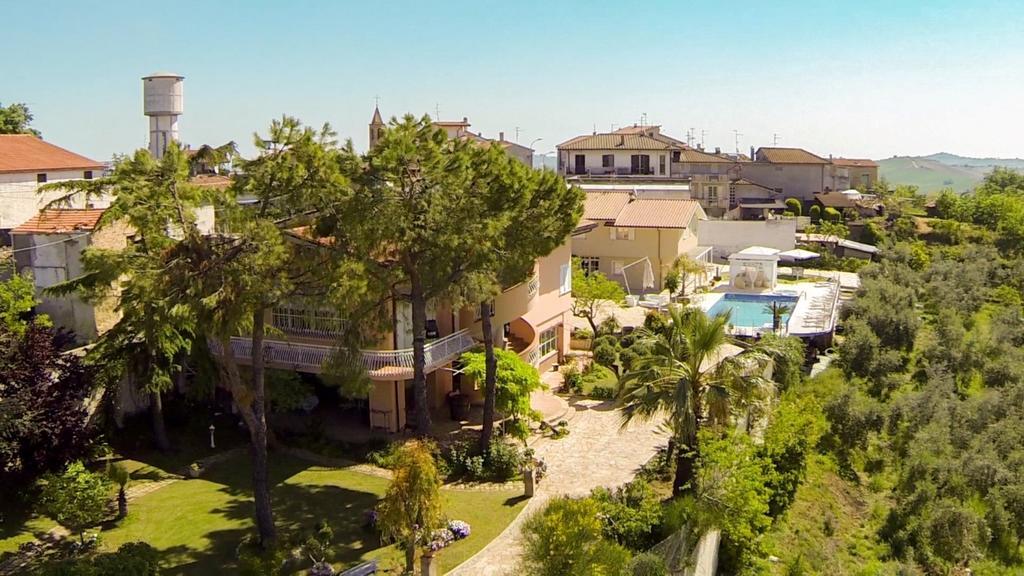 Anthos Casa Vacanze Sant'Omero Экстерьер фото