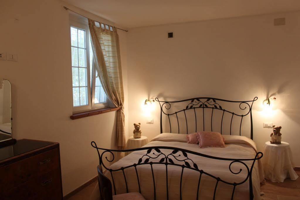 Anthos Casa Vacanze Sant'Omero Экстерьер фото